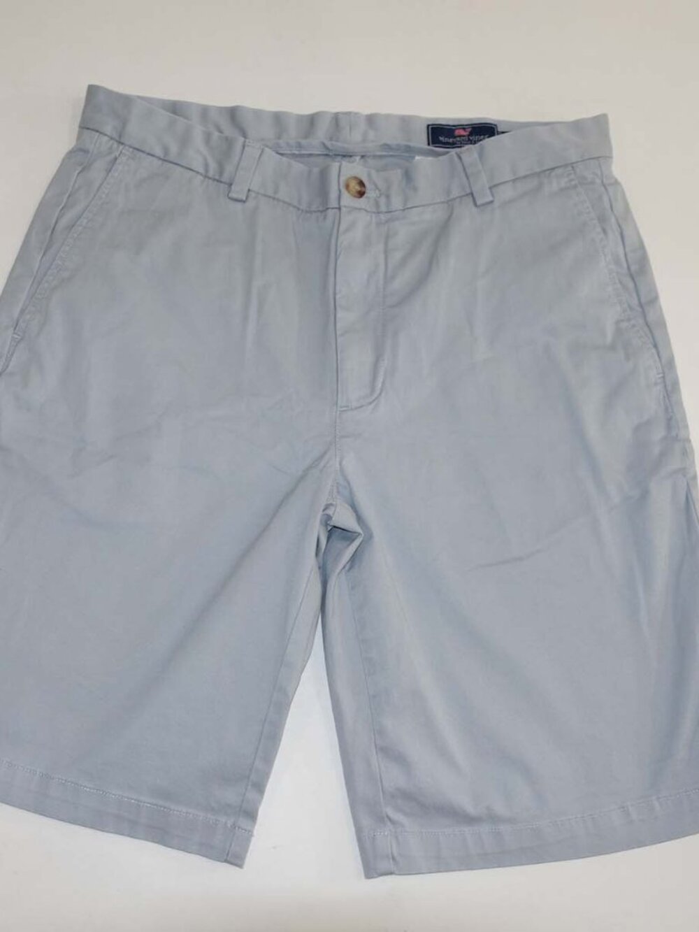 Vineyard Vines Men's Breaker Chino Shorts Size 35 Gray Flat Front 10.5" Inseam